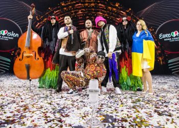 Eurovision 2022: trionfa l'Ucraina con la Kalush Orchestra, Italia sesta