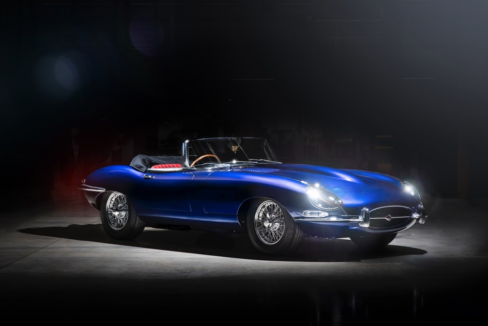 La Jaguar E-Type diventa elettrica. Il lavoro di RestoMod che fa impazzire gli appassionati