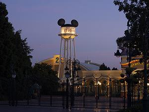 Disney: Bob Iger torna come CEO ad interim al posto di Bob Chapek