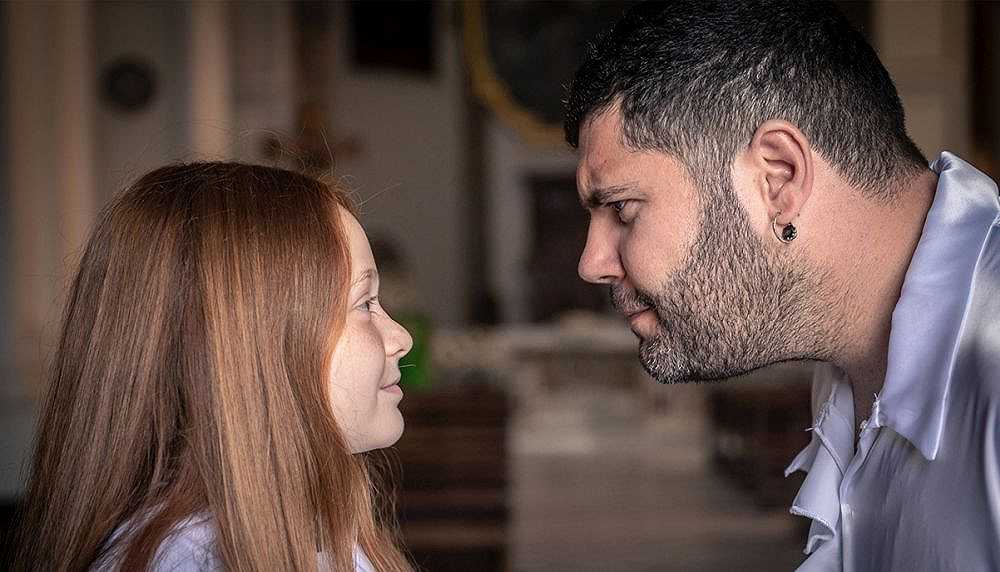 Rosanero: poster della nuova commedia Sky Original con Salvatore Esposito