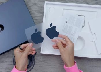 MacBook Air M2: arrivano gli adesivi a tema assieme ai nuovi colori