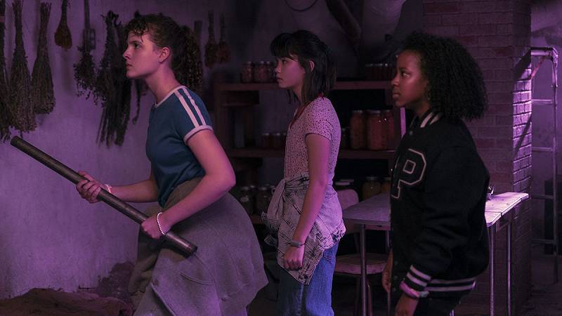 Paper Girls, la recensione: non solo un termine di paragone