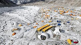 Everest: il Nepal intende spostare il campo base