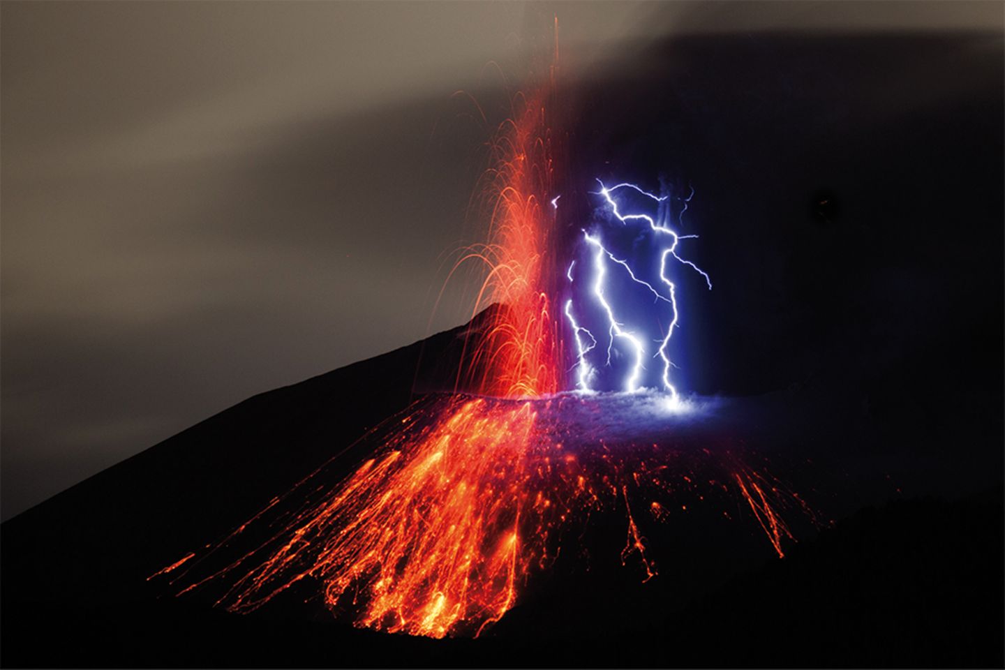 eruzione vulcano Sakurajima