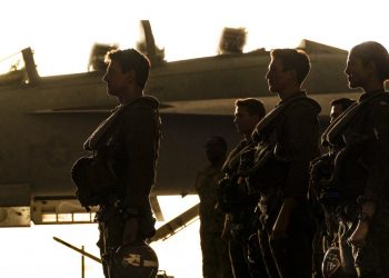 Top Gun 3: Miles Teller rivela di aver parlato con Tom Cruise del terzo film