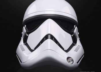 Offerte Amazon: Casco Star Wars Stormtrooper elettronico in super sconto