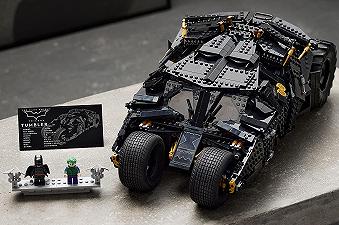 Offerte eBay: LEGO Batmobile Tumbler in forte sconto