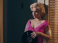 Blonde: Ana de Armas è Marilyn Monroe nelle foto ufficiali dal film