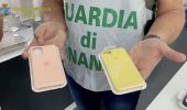 Apple Watch e EarPods contraffatte, maxi-sequestro a Catania