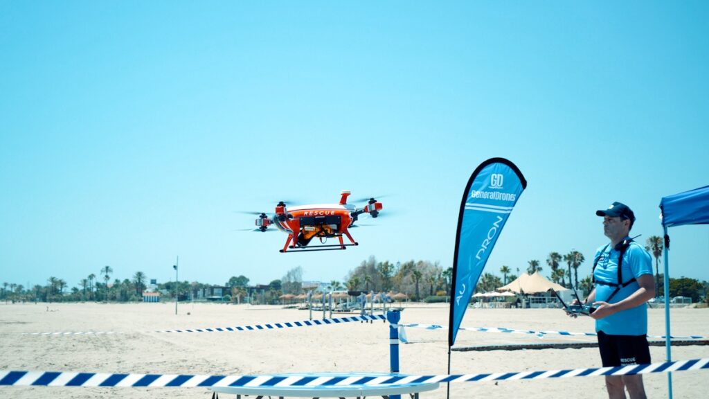 Drone-bagnino salva la vita a un 14enne