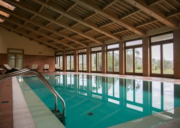 Cloro: gli effetti collaterali delle piscine sulla salute