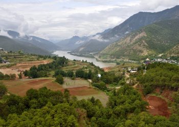 Siccità: in Cina fiumi in secca, manca energia idroelettrica