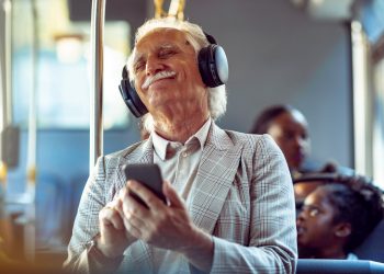 Alzheimer: la musica stimola la memoria grazie all'intelligenza artificiale