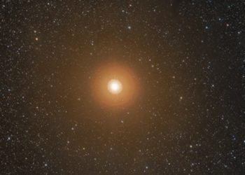 Betelgeuse: 2000 anni fa aveva un colore diverso