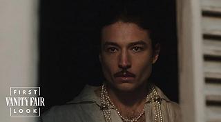 Daliland: le immagini di Ben Kingsley ed Ezra Miller nei panni di Salvador Dalì