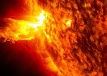 Un'espulsione di massa solare colpisce il Solar Orbiter mentre sorvola Venere
