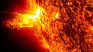 Un’espulsione di massa solare colpisce il Solar Orbiter mentre sorvola Venere