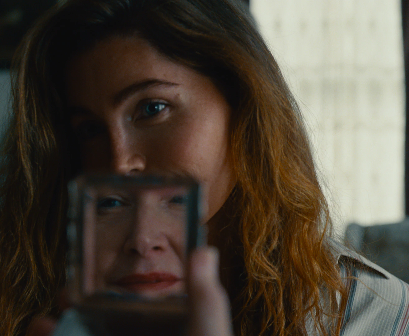 Monica, la recensione: un viaggio nella memoria, tra perdono e trasformazione