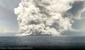 Eruzione del vulcano di Tonga: potrebbe aver incrementato la temperatura terrestre