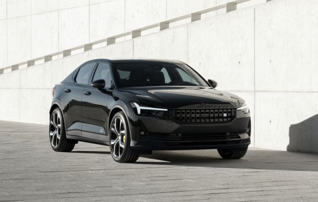 La Polestar 2 arriva anche in Italia: si parte da 52.200€