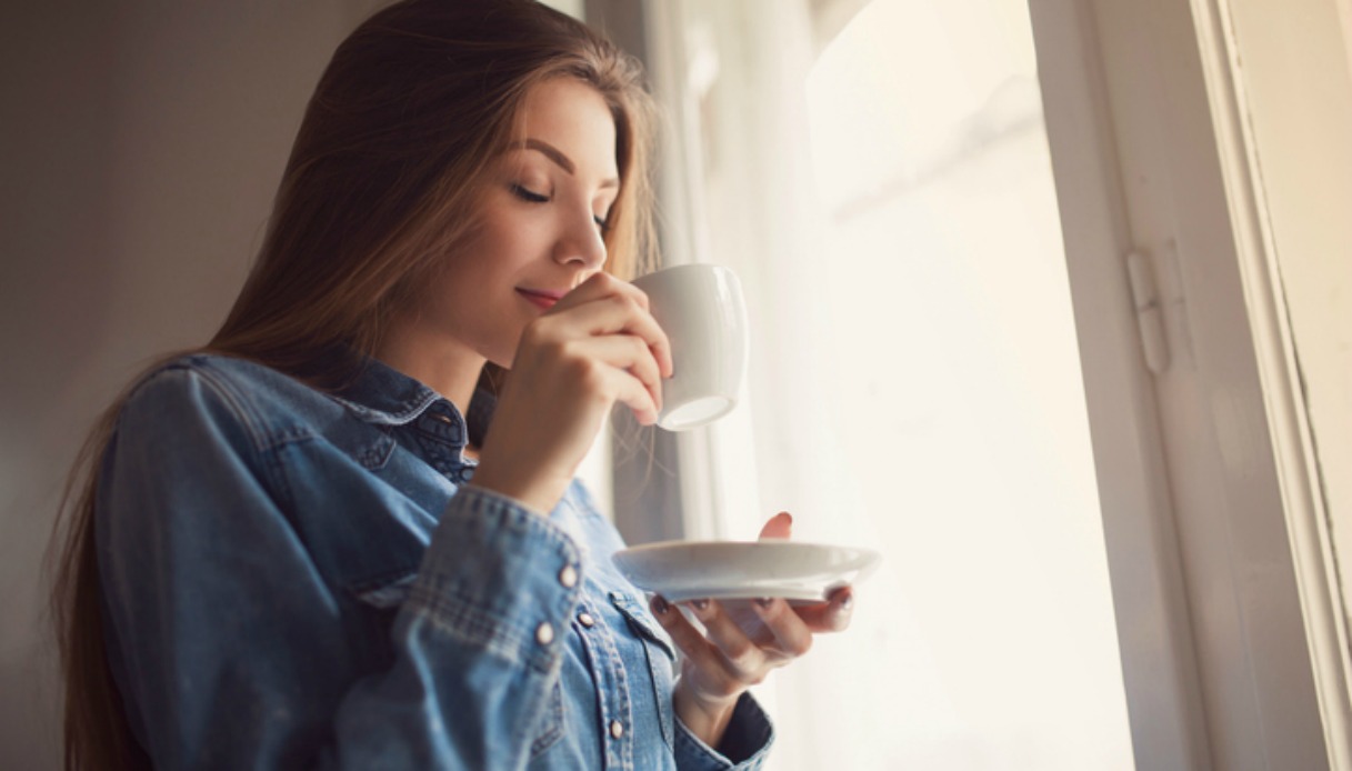 bere caffe allunga la vita