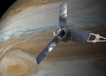 Giove: la sonda Juno riporta un primo piano di Europa