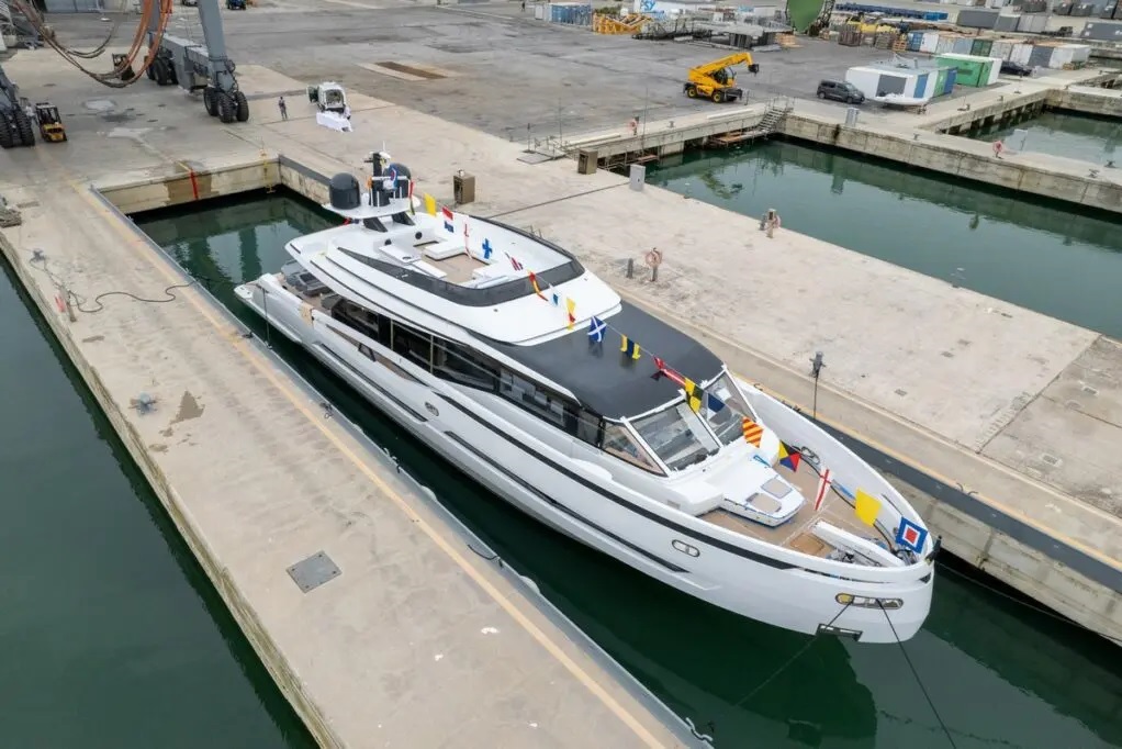 Extra Yachts X99 Fast: nuovo super yacht
