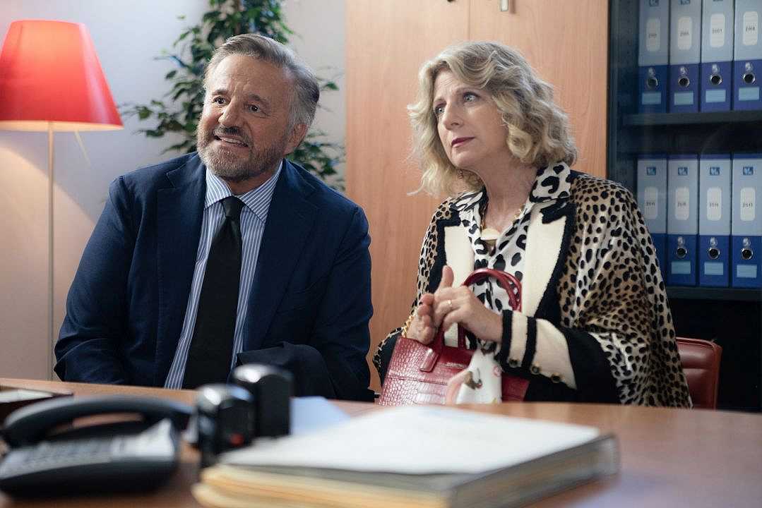 Natale a tutti i costi: trailer, foto e poster del film natalizio italiano di Netflix