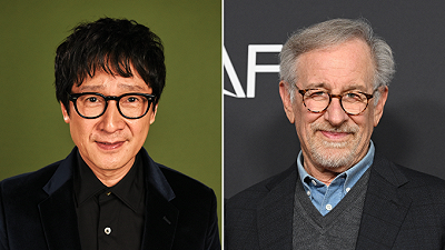 Ke Huy Quan riceve ancora regali di Natale da Steven Spielberg: “Non mi ha mai dimenticato”