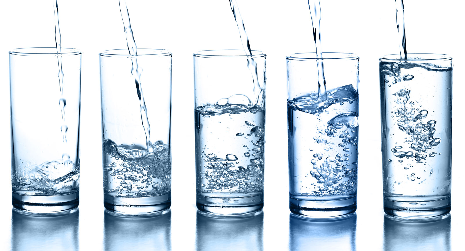L’acqua e il mito da sfatare degli otto bicchieri al giorno