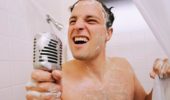 cantare sotto la doccia