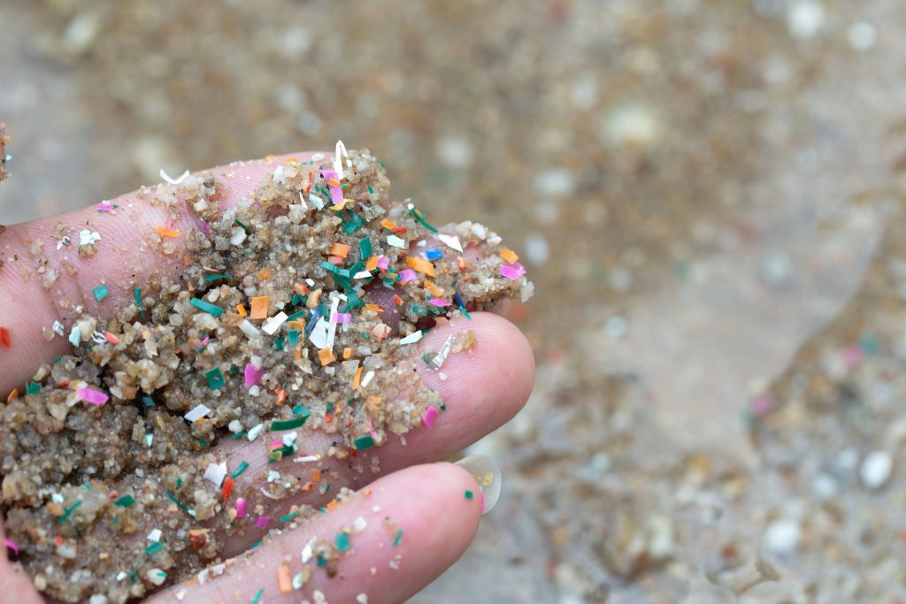 Gillbert: il pesce-robot che ripulisce i mari dalle microplastiche