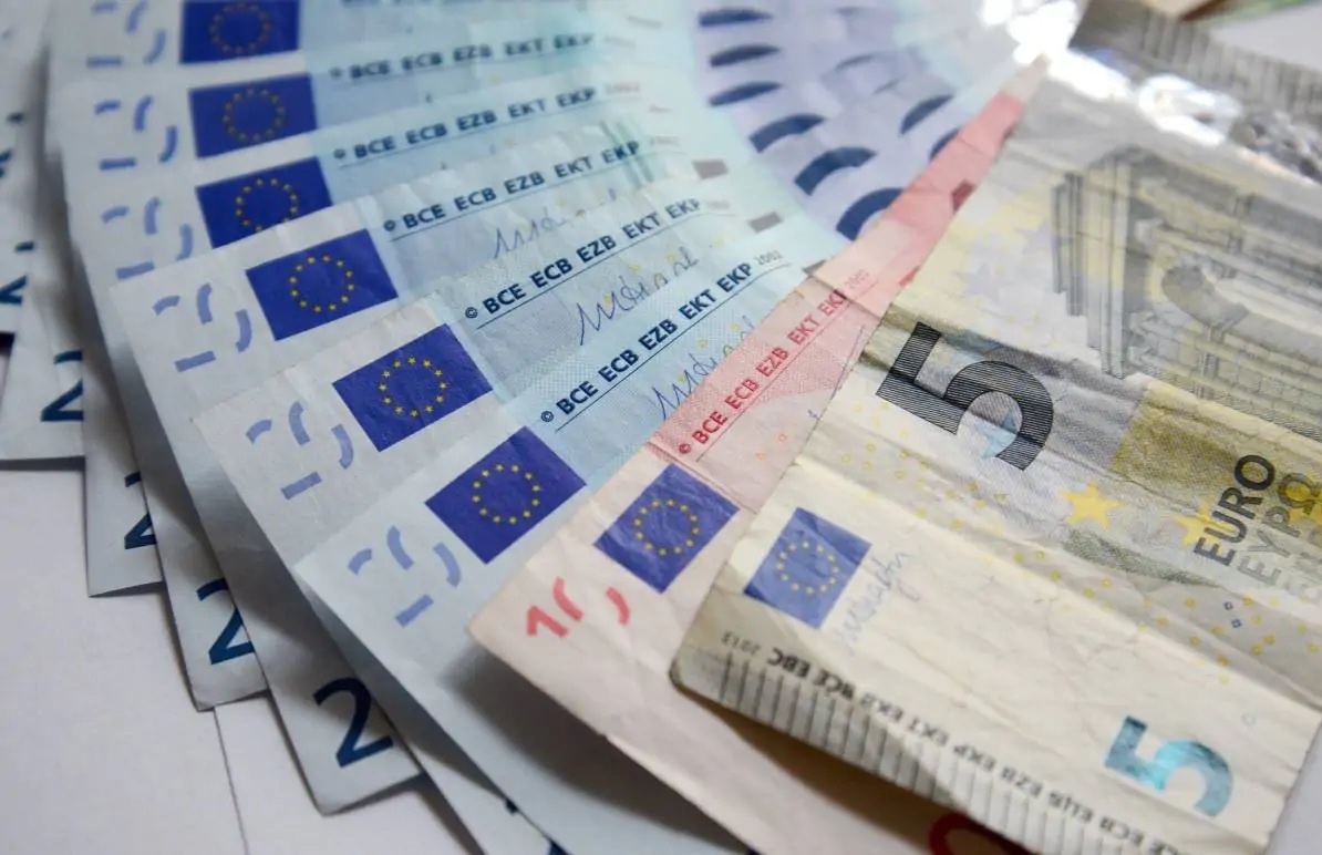 Contante: tetto a 5mila euro