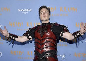 Elon Musk è la persona con più follower su Twitter: battuto Barack Obama