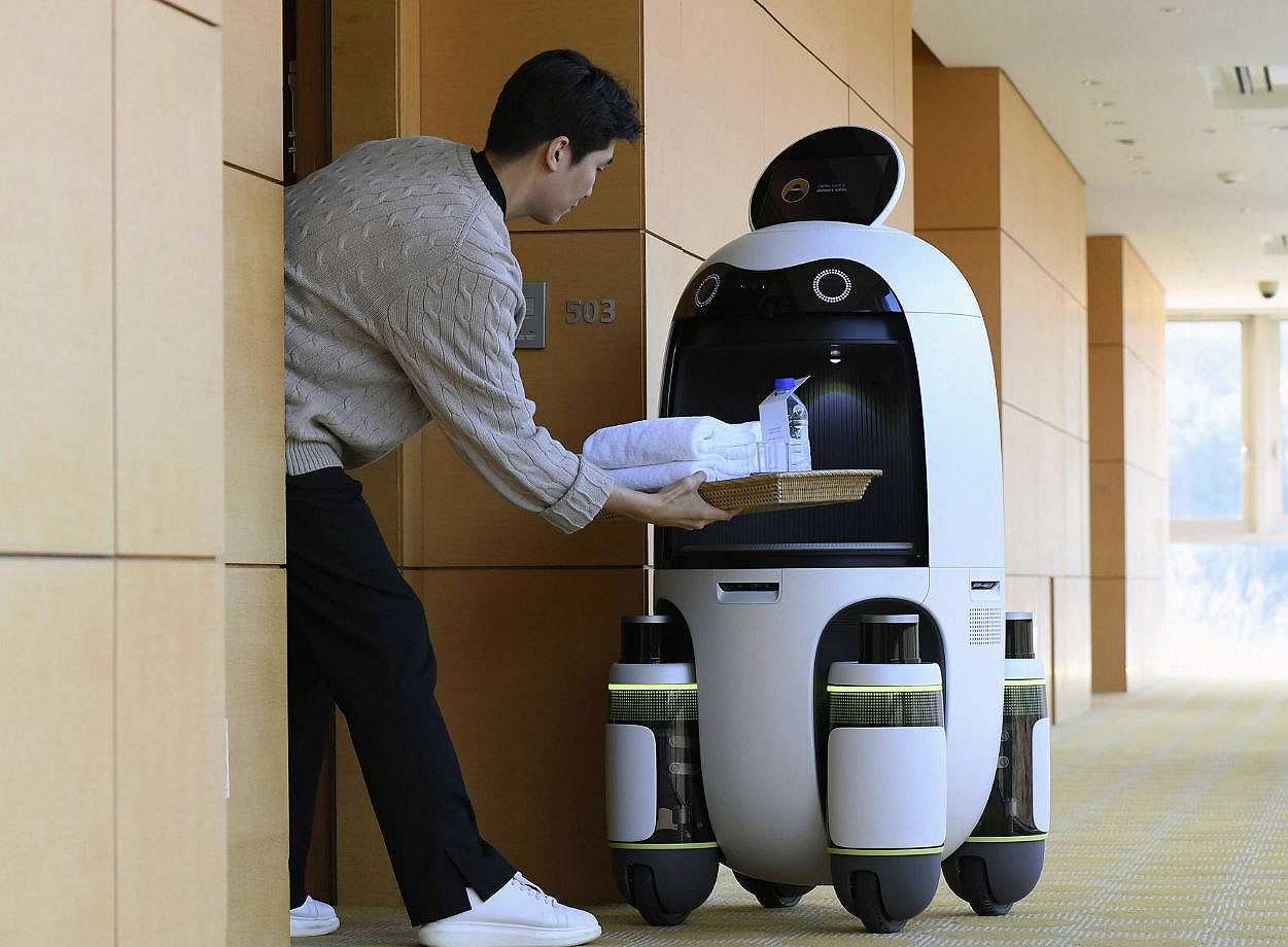Hyundai sta sperimentato un robot per il servizio in camera degli hotel