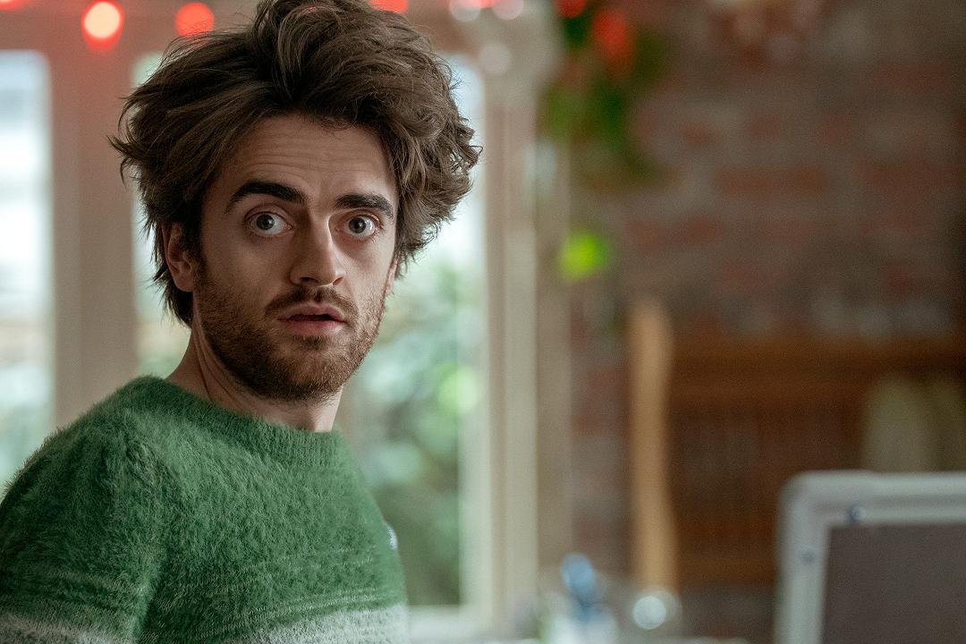 Extraordinary: prima clip in italiano dalla serie comedy in arrivo su Disney+