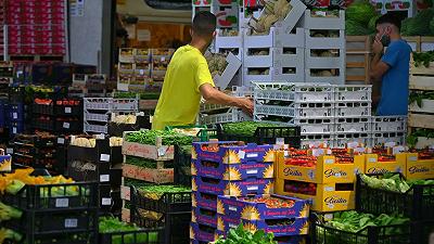 Pesticidi: su 44% di frutta e verdura in Italia