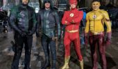 The Flash 9: ecco i supereroi dell'Arrowverse riuniti in una foto sul set