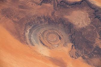 Occhio del Sahara: mistero geologico che fissa lo spazio