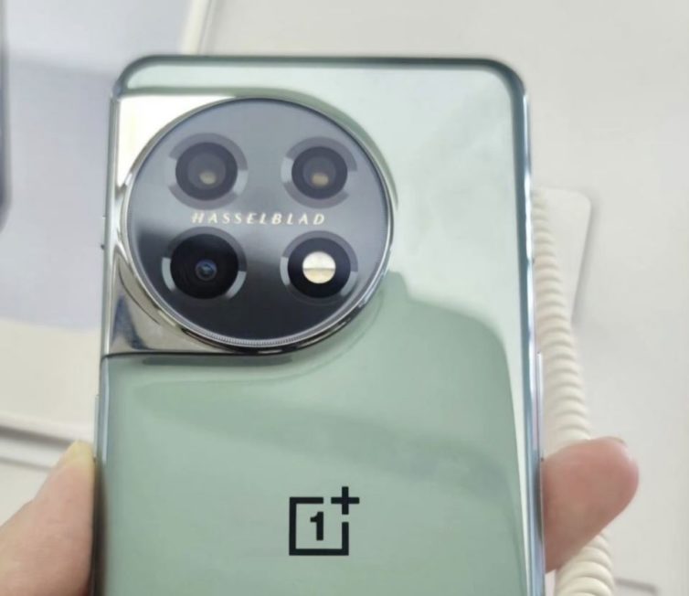 The OnePlus 11 has no more secrets: the photos of the smartphone end up online before the presentation
