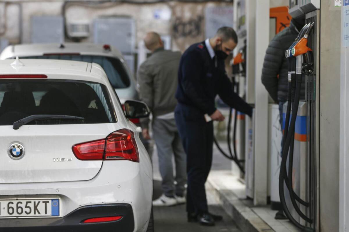 Carburanti: Antitrust riceve esposto da Codacons