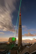 Gli scienziati reindirizzano i fulmini con un super laser