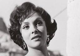 Gina Lollobrigida addio: muore a 95 anni la celebre attrice