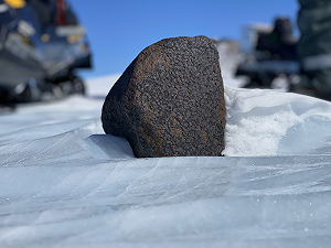 Antartide, scoperto meteorite di 7 kg e mezzo