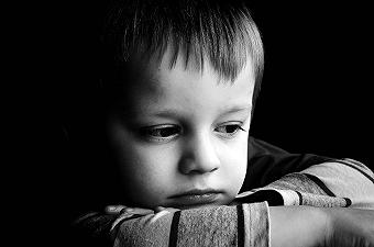 Negligenza emotiva: quando un figlio non è stato amato