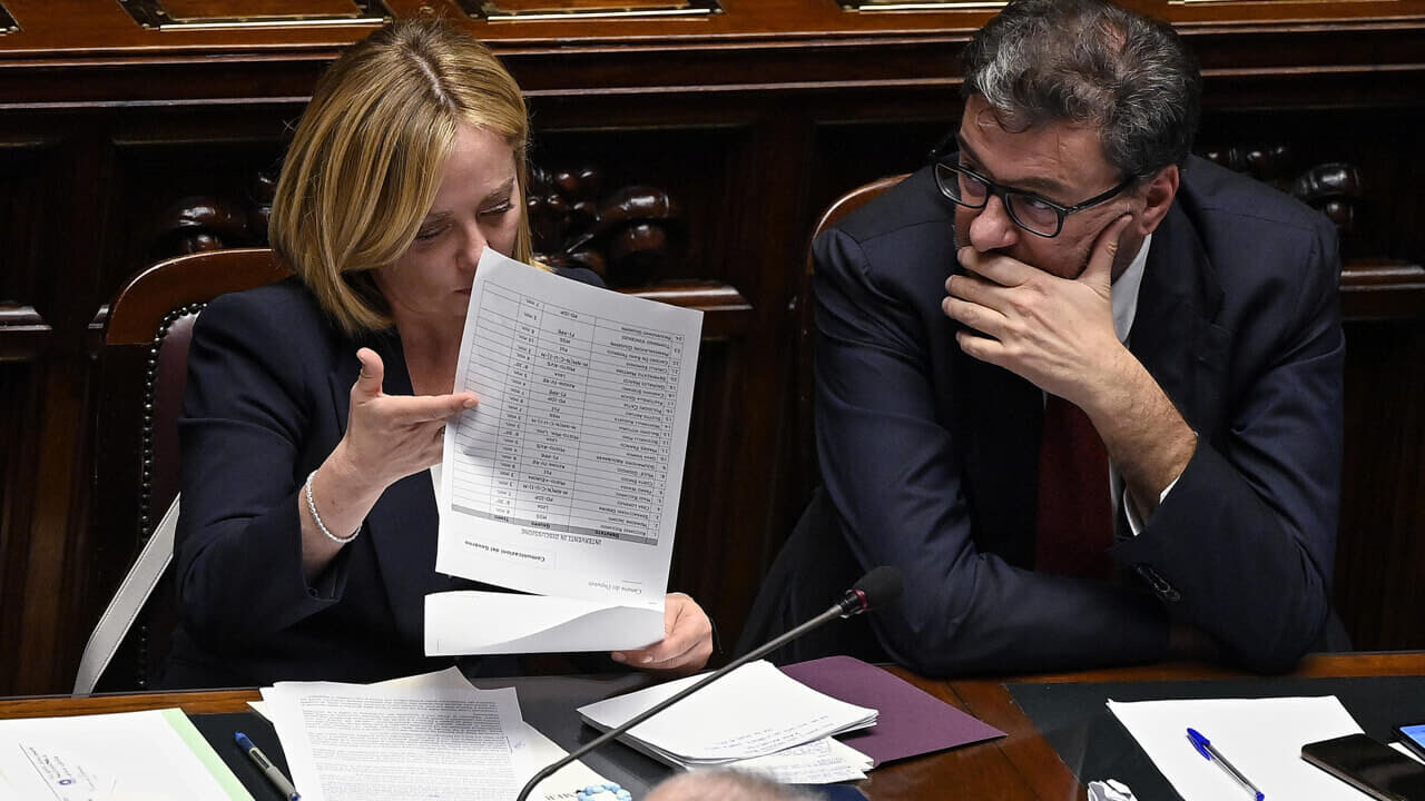 prezzi benzina diesel aumenti governo Meloni