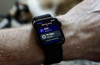 Il più grande studio condotto usando i dati degli Apple Watch rivela che… nessuno dorme abbastanza
