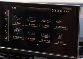 Audi sta per lanciare un app store: addio a CarPlay e Android Auto?