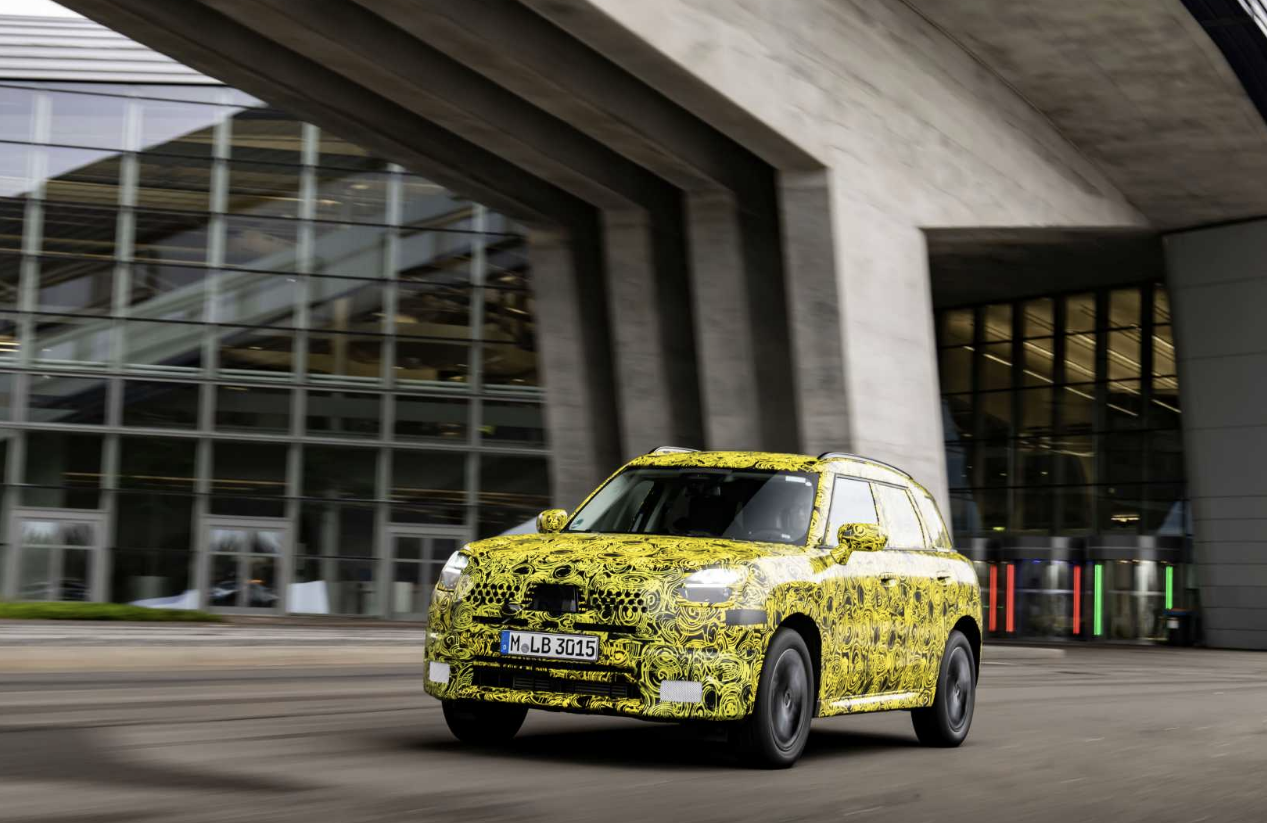 La MINI Countryman elettrica sarà la prima vettura del brand a venire prodotta completamente in Germania