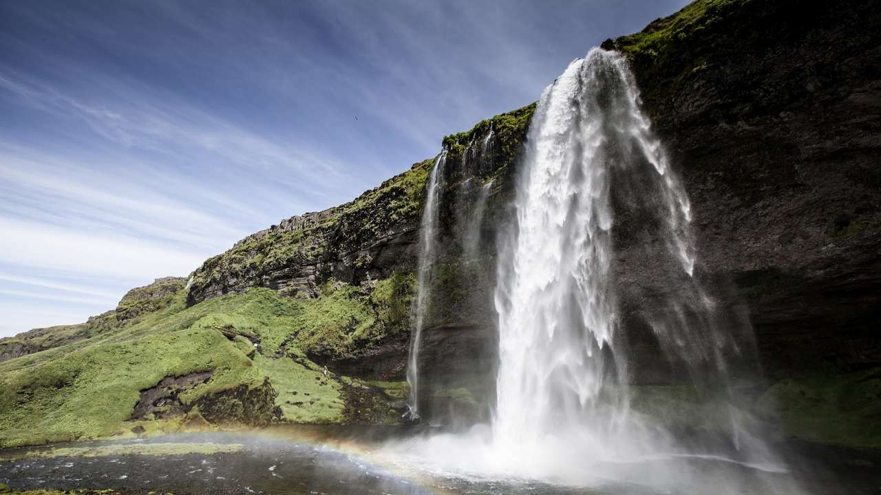 Cascata naturale: uno spettacolo da non perdere